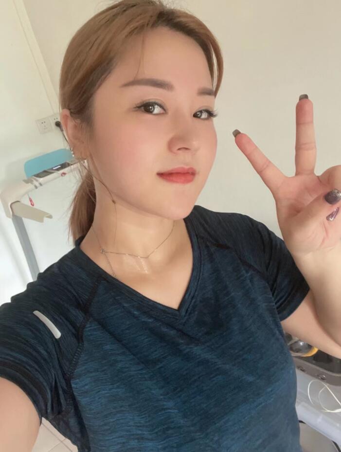 丰满肉感糖宝儿